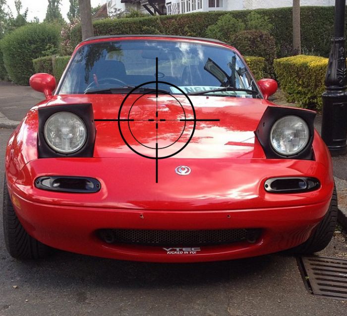Miata обезобразена в училище? Историята се оказа лъжа